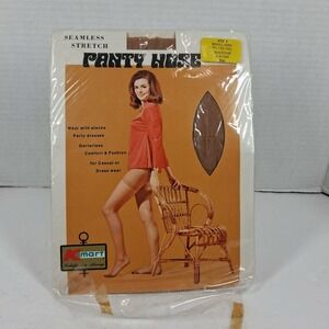 Vintage Kmart Seamless Stretch Pantyhose Suntone Small Medium Garterless 1960s